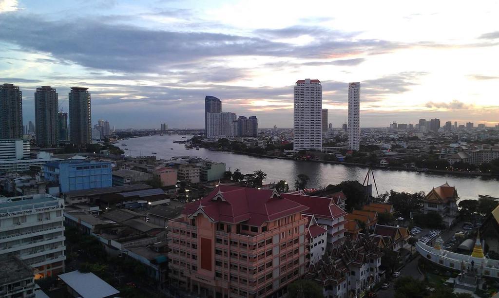 Big Orange Localstay At Siam Bangkok Exterior photo